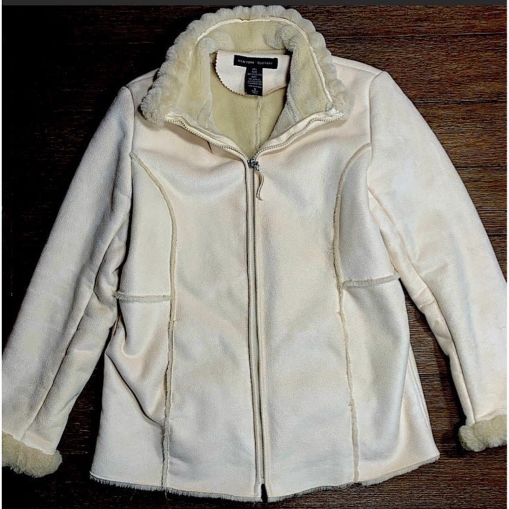 New York & Company Cream Faux Suede Sherpa Collar Jacket Women's Small